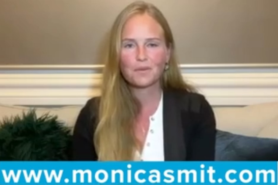 Screenshot 1monicasmit.com n